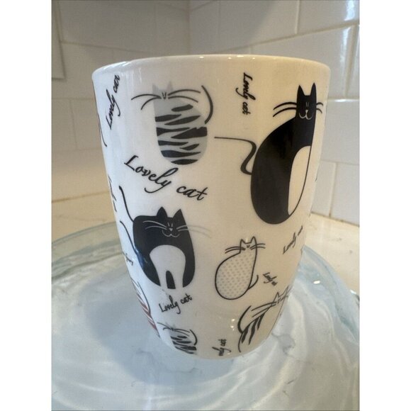 COLLECTIBLE 10 OZ MUG / "Lovely Cats" CATS PATTERN - Picture 7 of 12